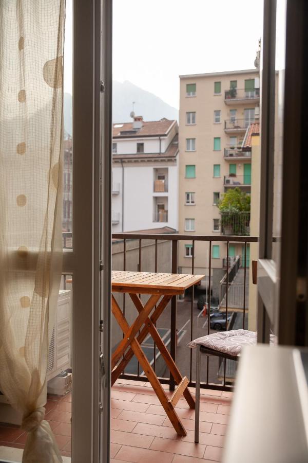 Cozy Lake Como Apartments Валмадрера Екстериор снимка