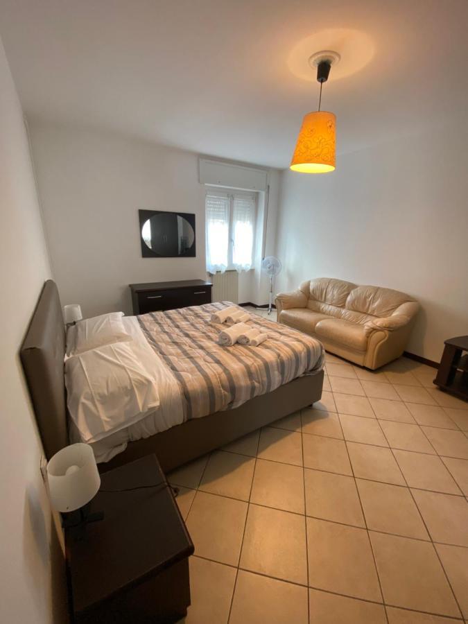 Cozy Lake Como Apartments Валмадрера Екстериор снимка