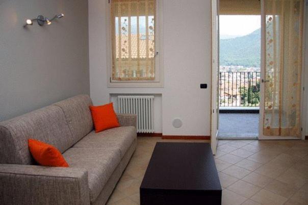 Cozy Lake Como Apartments Валмадрера Екстериор снимка