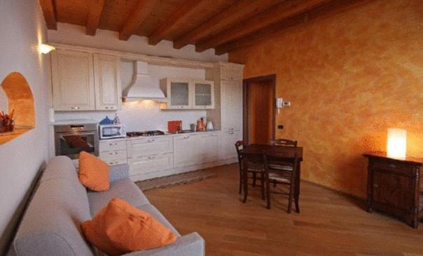Cozy Lake Como Apartments Валмадрера Екстериор снимка