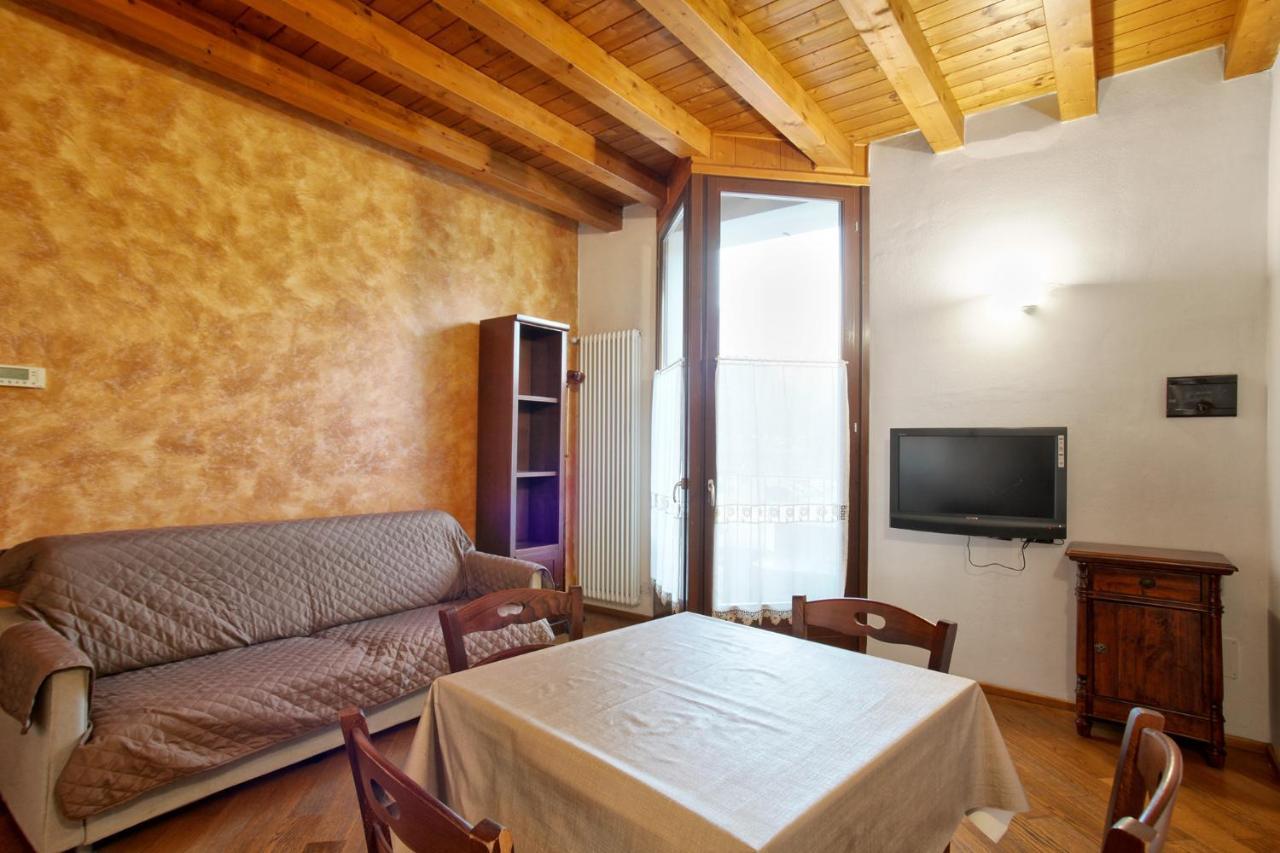 Cozy Lake Como Apartments Валмадрера Екстериор снимка
