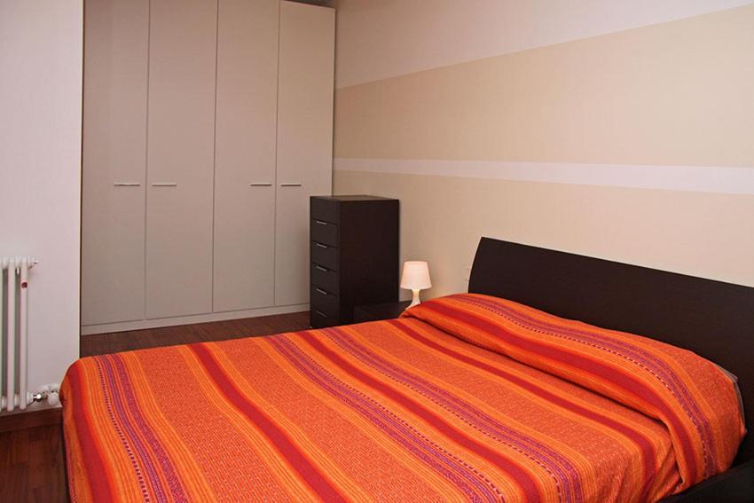 Cozy Lake Como Apartments Валмадрера Екстериор снимка